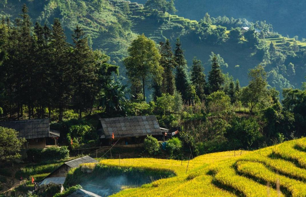 Nhat Sapa Hostel Bagian luar foto