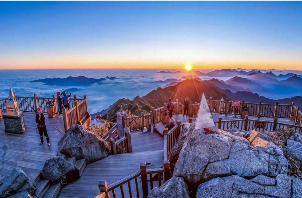 Nhat Sapa Hostel Bagian luar foto